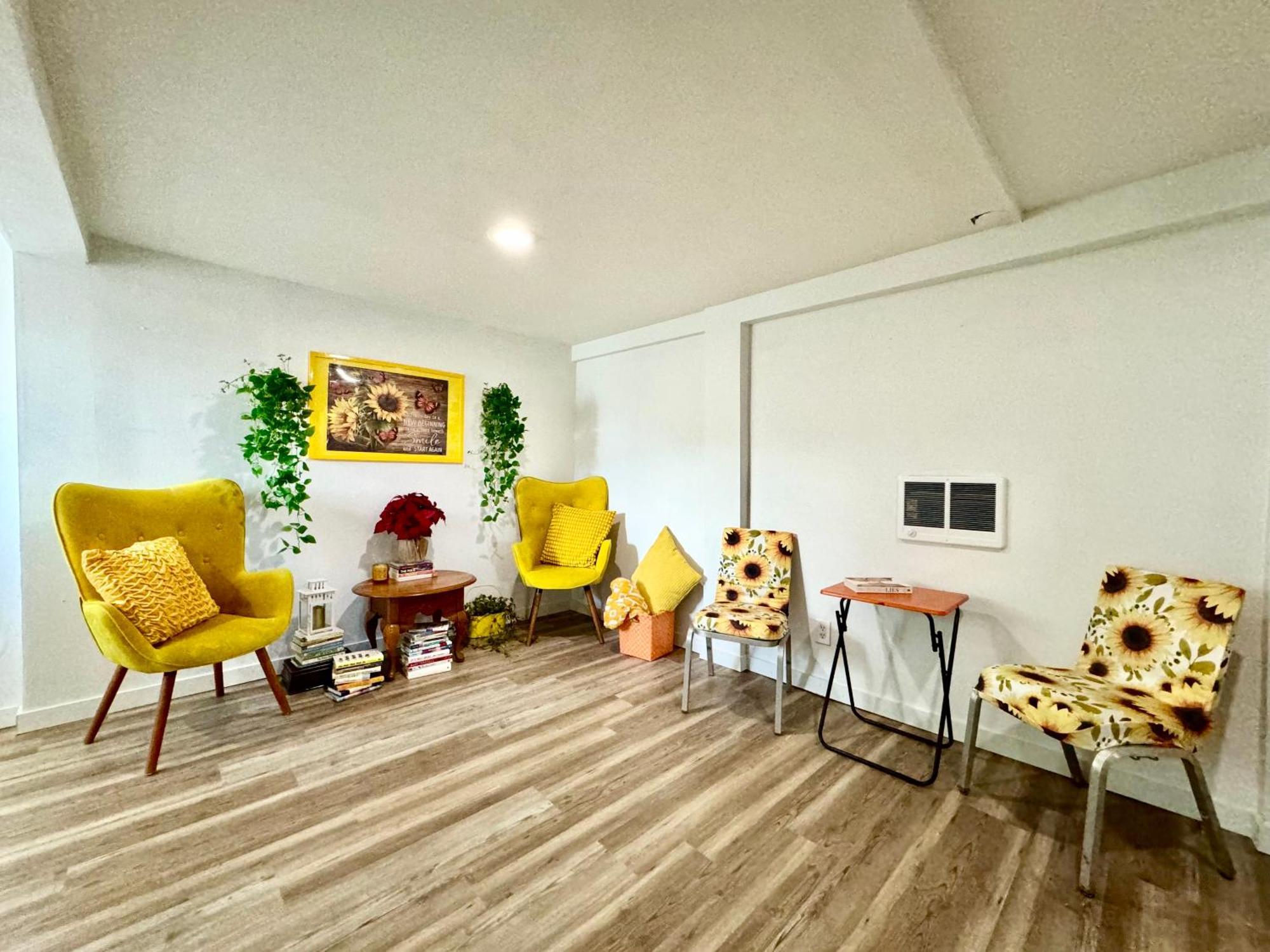 Tiny Private Room On The 1St Floor With Shared Bathroom Near Seatac Airport And Downtown Seattle Bagian luar foto