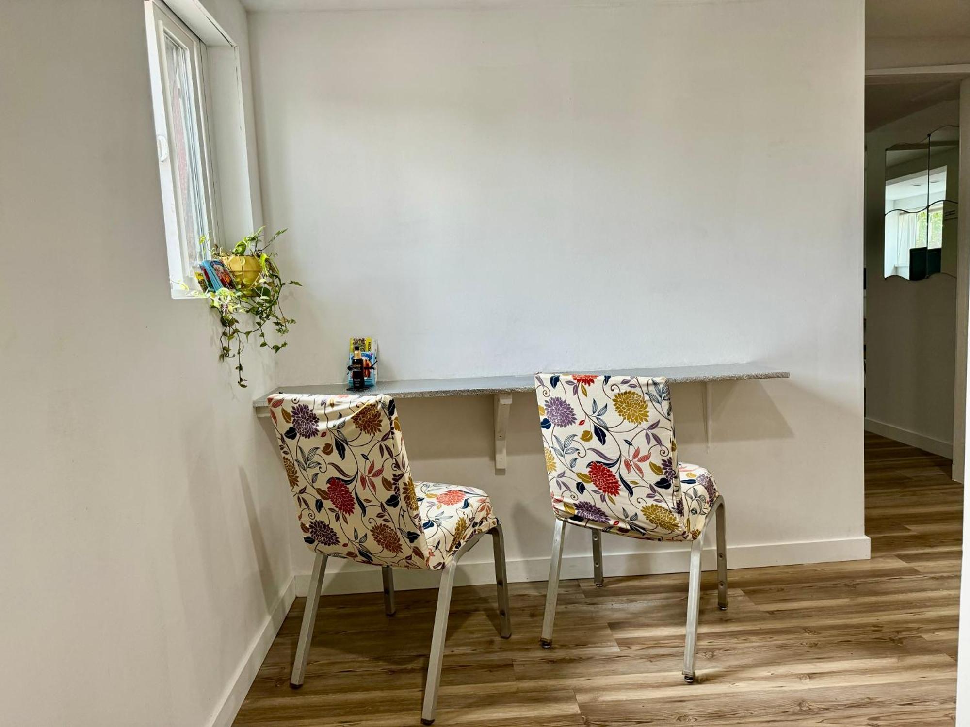 Tiny Private Room On The 1St Floor With Shared Bathroom Near Seatac Airport And Downtown Seattle Bagian luar foto
